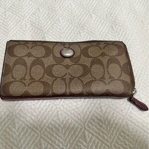 Coach wallet